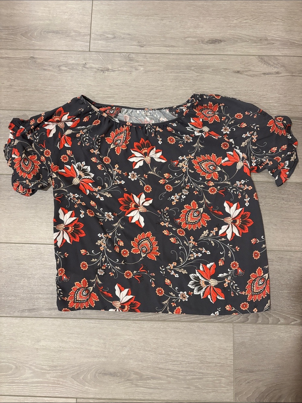 NWOT Loft Outlet Floral Short Sleeve Blouse